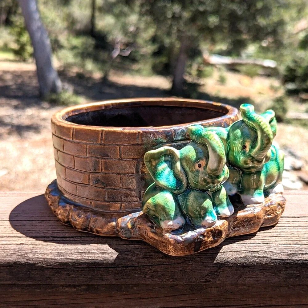 Vintage Majolica Lucky Elephant Planter Two Green Elephants Trunks Up China - Picture 2 of 12